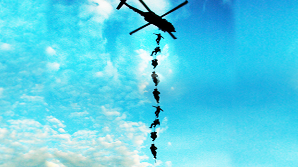 11 People Hanging  On A Rope!!