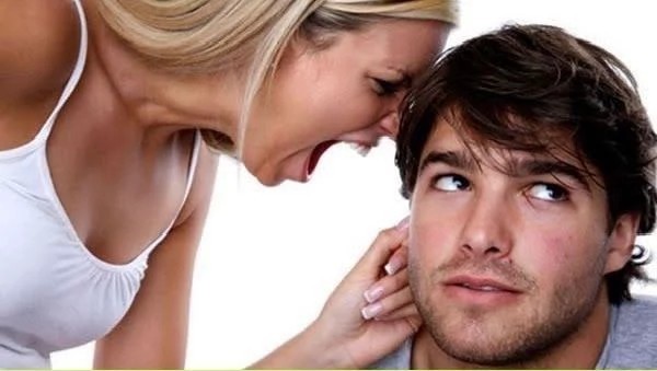 Wife Sends This Shocking Note Complaining About Her                    Husband. The Reply is Priceless.